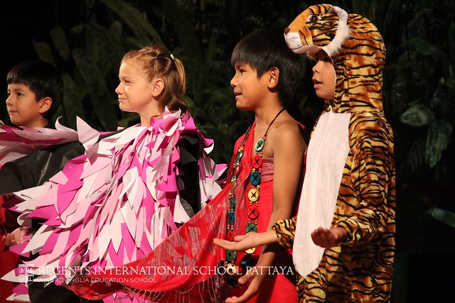 Best school performance │ students Regents International School-year-3-travel-the-globe-in-a-fantastic-fanfare-of-stories-singing-dancing-and-live-music-Year 3 Assembly