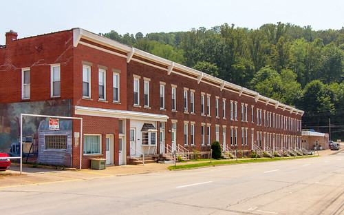 houses house downtown westvirginia smalltown weston townhouses rowhouses lewiscounty townhomes