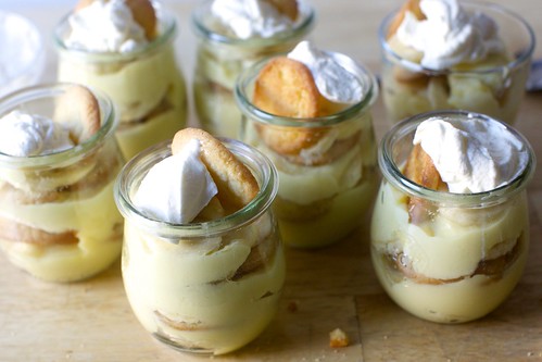 banana pudding with vanilla bean wafers