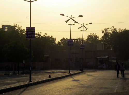 road street india sunrise streetlight streetscene bikaner rajasthan