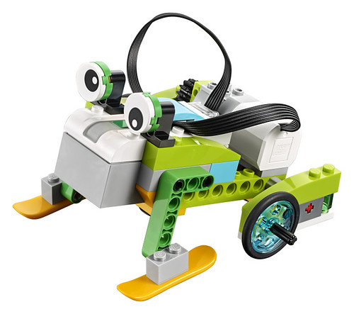 LEGO WeDo 2.0 robotics starter kit for elementary kids # ...