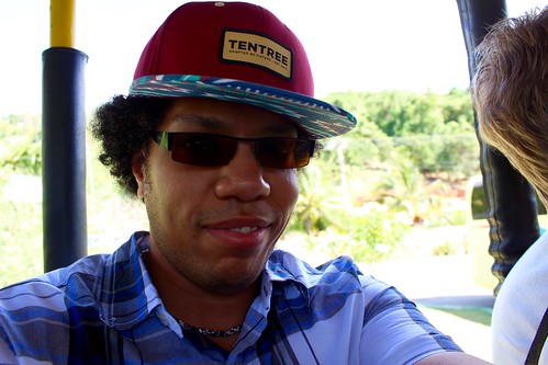 selfportrait hat canon dominican autoportrait dominicanrepublic dr t3i selfie 600d tentree