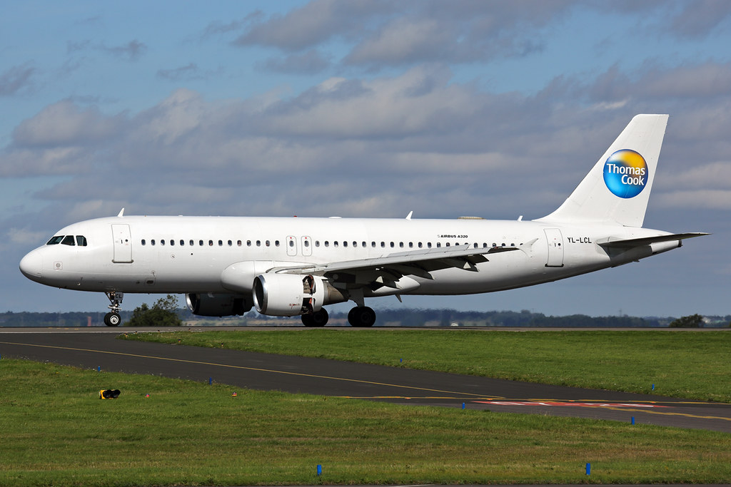 YL-LCL A320-214