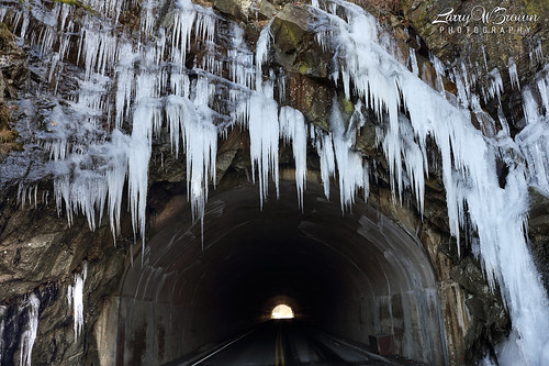 ice virginia icicles shenandoahnationalpark marysrocktunnel