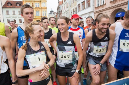 RunTour na jihu Čech rozběhla 1 400 běžců, přilákala i elitní běžce