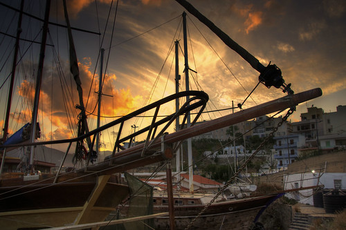 sunset weather clouds geotagged boats evening europe day cloudy outdoor greece crete boatyard grc agiosnikolaos geo:lat=3518798791 geo:lon=2572103798 20160410193646