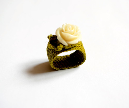 Crochet ring - Rose