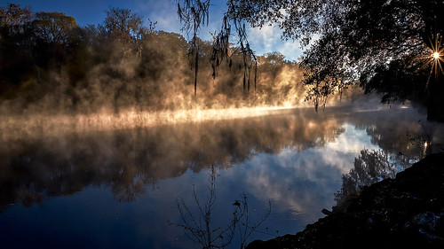 sky reflection water fog clouds sunrise river spring florida january steam fujifilm 2016 santaferiver ginniesprings xt1 gilchristcounty xf16mmf14 devilseyecavesystem