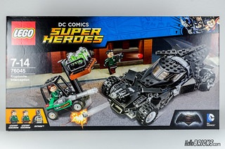 REVIEW LEGO 76045 DC Comics Batman Kryptonite Interception 01