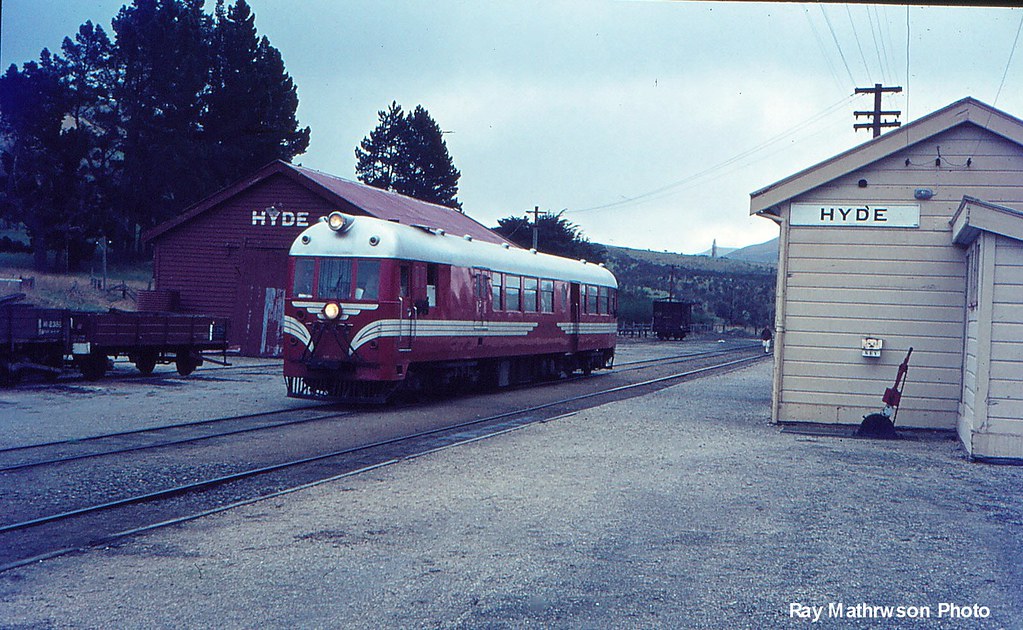 Vulcan railcar at Hyde.