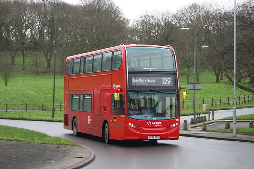 Arriva Southern Counties T305 on Route 229, Abbey Wood