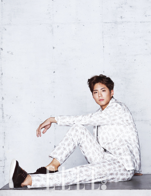 Elle Taiwan Releases Alluring Video of Park Bo Gum – Page 2