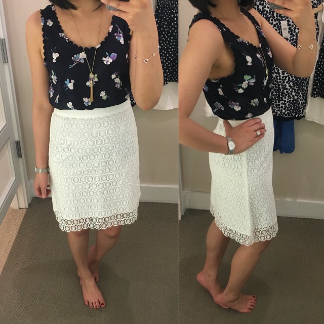 LOFT Circle Lace Skirt, size 00 regular 