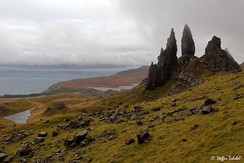 rock landscape scotland isleofskye cloudy landschaft schottland felsen wolkig oldmanofstorr bodachanstòrr