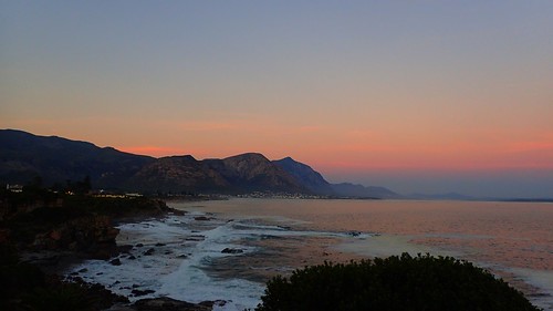 sunset sea holiday mountains beautiful hermanus southafrica seaside april sa westerncape 2016