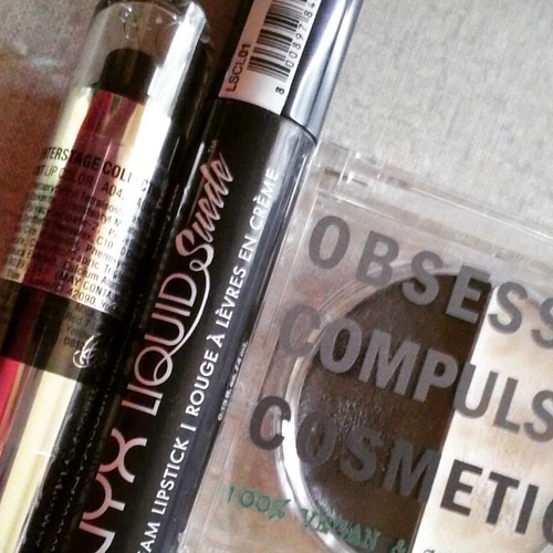 Current obsession: black lipgloss