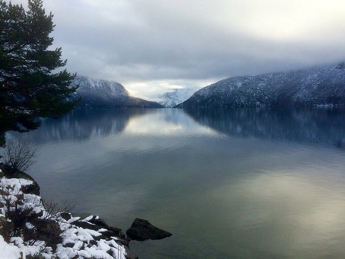 winter lake norway iphone sogn nordfjord erlingsi gloppen