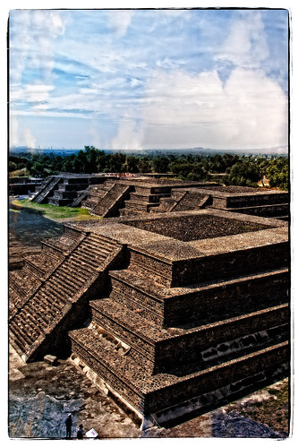 mexico teotihuacan teotihuacán sacredcity theavenueofthedead thevalleyofteotihuacan viewfrompyramidofthemoon