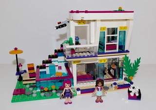 Verdragen Eik Baron LEGO 41135 Livi's Pop Star House review | Brickset