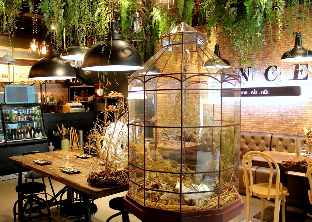 Bangkok Dessert: Once Social Bar and Cafe Interior