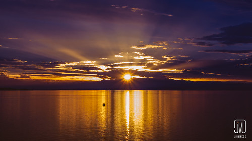 sunset sea cloud sun seascape landscape boat view outdoor calm greece thessaloniki timeless macedonian makedonia μακεδονια macedoniagreece