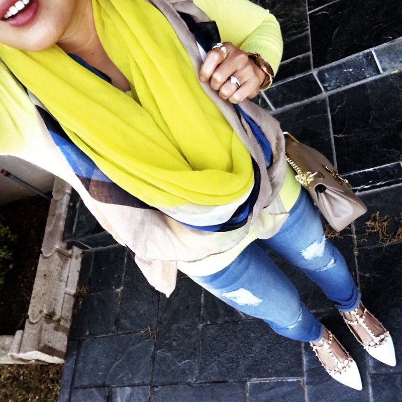 cute & little blog | yellow blue spring summer scarf, ymi distressed jeans, white patent rockstud flats, chloe drew bag | spring outfit