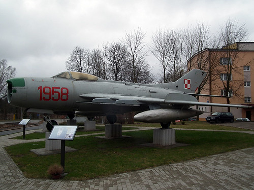 908 MiG-19 Slupsk 26-3-16