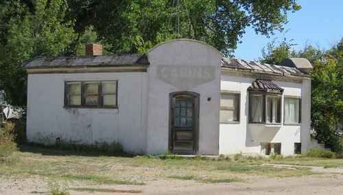 abandoned nebraska smalltown us30 ghostsigns lincolnhighway highplains lodgepole vintagemotels vintagetouristcourt