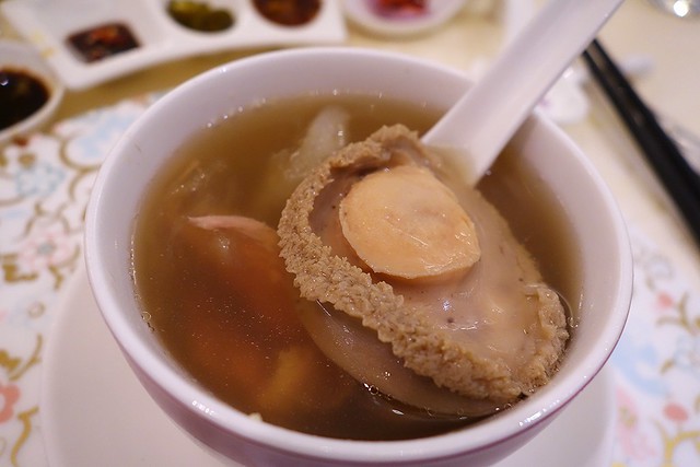 Sakura Chicken Soup with Bird's Nest, Fish Maw, Abalone & Black Truffles - CNY 2016, Man Fu Yuan, InterContinental Singapore