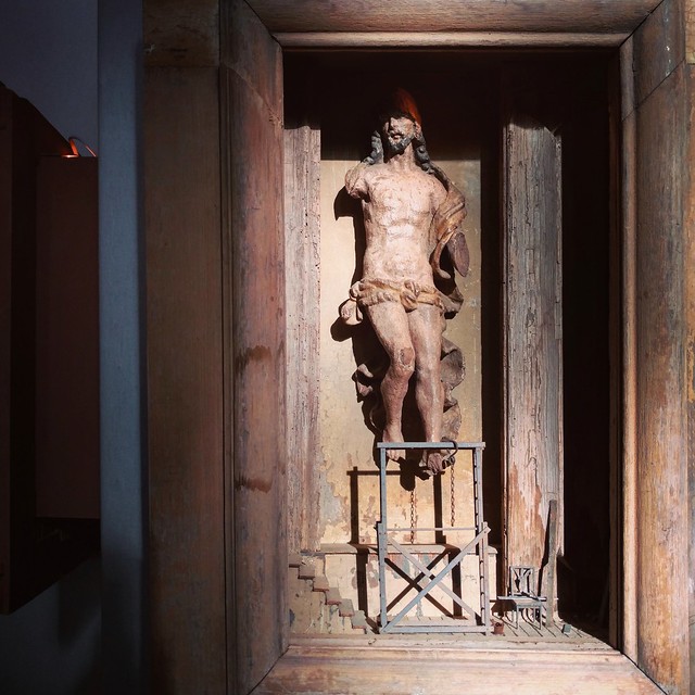 Peter Gabrielse, box art, exhibiting in Kunst&Antiek Werkend, at Grote Kerk, Naarden, The Netherlands.