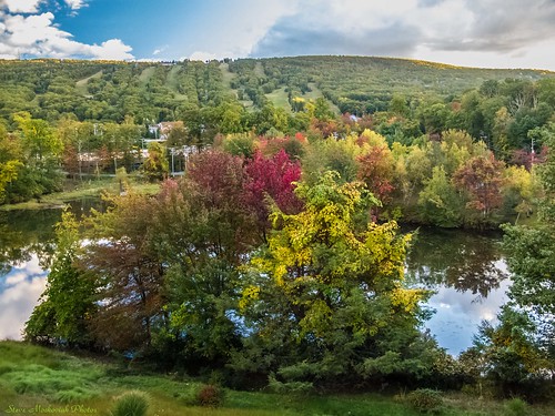 autumn fall canon landscape outdoors pond pennsylvania fallcolors powershot foliage g12 smack53