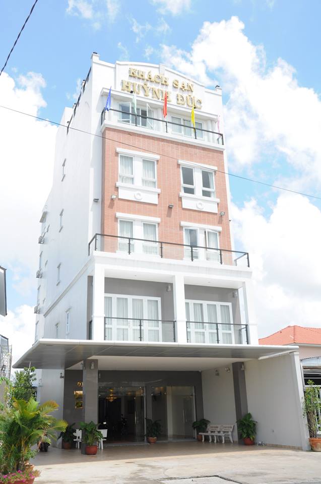 Khách sạn Huỳnh Đức Đồng Tháp