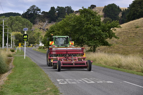 newzealand signs tractor sign john diesel engine seed nz wellington roller duncan pulling deere drill 2011 6930 tinui 6800cc a1jjb