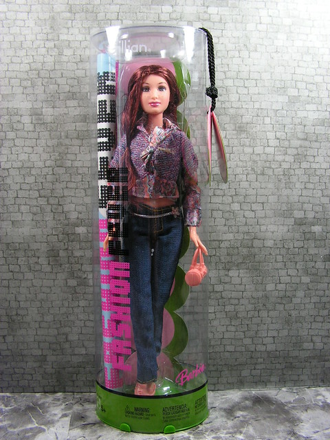 2005 Barbie Fashion Fever Gillian H0922 (2)