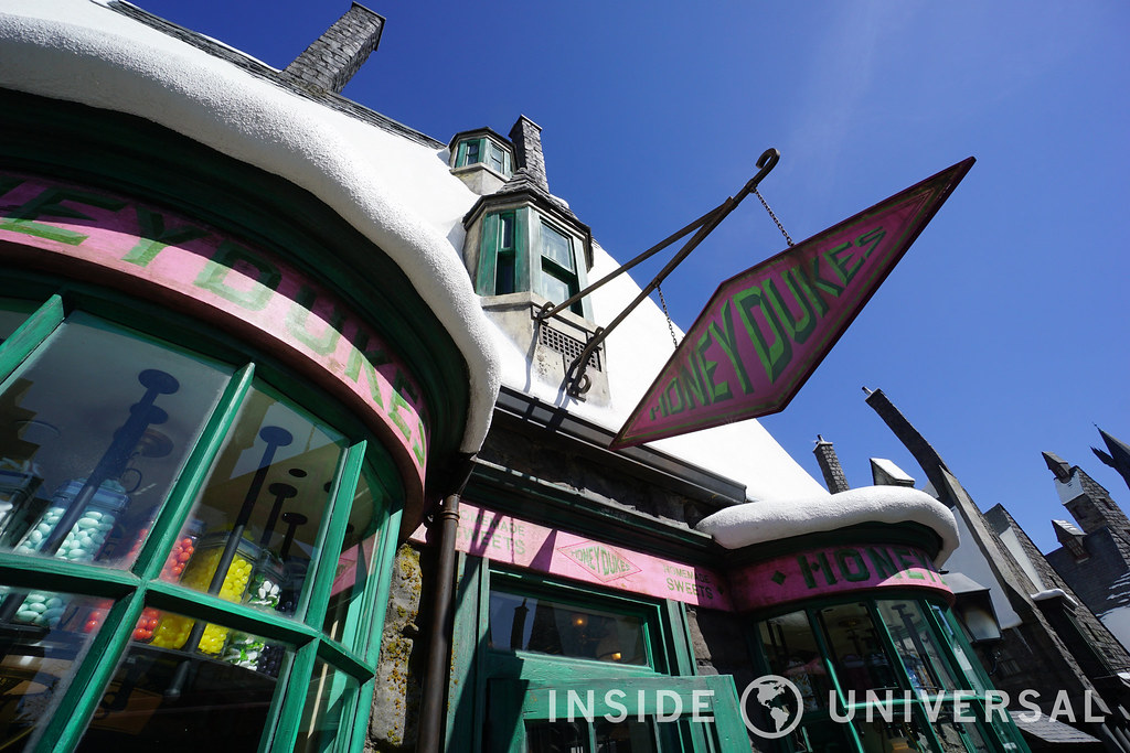 The Wizarding World of Harry Potter at Universal Studios Hollywood - Honeydukes