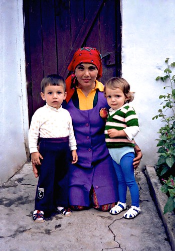polyanovo markomale bulgaria bulgaristan children mothers motherandson alimumun semra zeliha headscarves