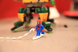 LEGO Marvel 76058 Doc Ock’s Tentacle Trap 7