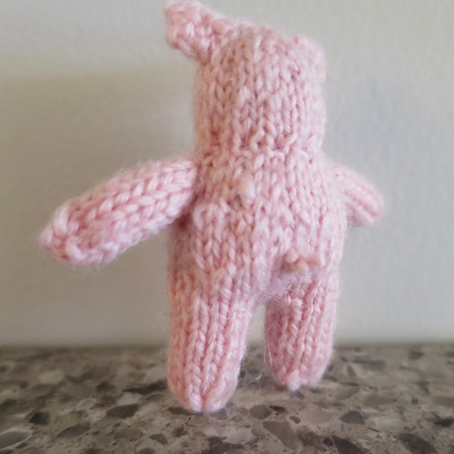 Iron Craft '16 Challenge #6 - Tiny Knit Pig