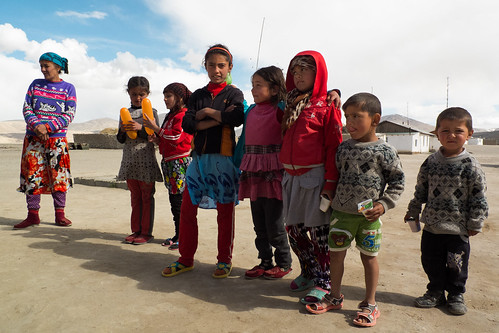 holiday june children asia fuji tajikistan centralasia pamir x10 dzieci 2015 czerwiec azja pamirhighway bulunkul azjasrodkowa tadzykistan