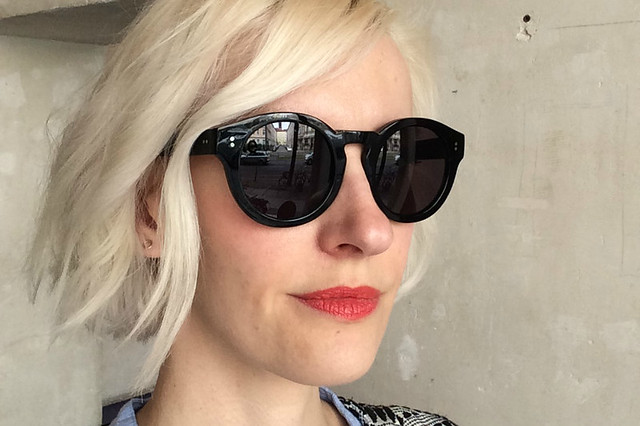 kate wirth platinum hair with ace & tate sunnies