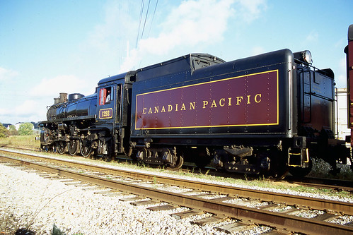 steamlocomotives ohiocentralrailroad sugarcreekohio ohiocentral1293 canadianpacific1293