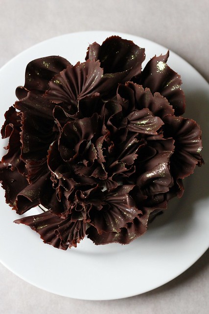 chocolate ruffle cake