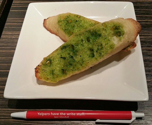 2016-Apr-24 SPAGHeTEI - complimentary garlic bread