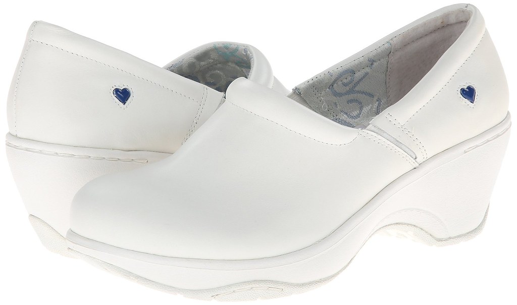 Nurse Mates Bryar Women's Slip-On Clog Shoes | eBay