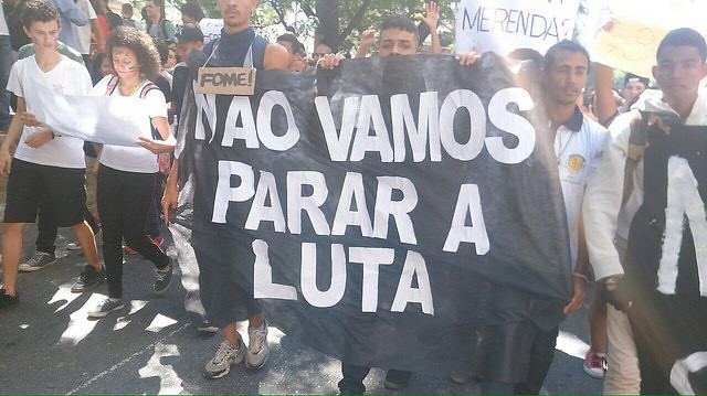 En São Paulo, estudiantes secundarios se movilizan contra la mafia de la merienda y apoyan a los profesores  - Créditos: Reprodução/O Mal Educado/ Facebook
