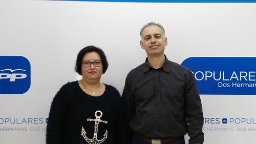 Mª Carmen Espada y Luis Gómez, concejales del PP