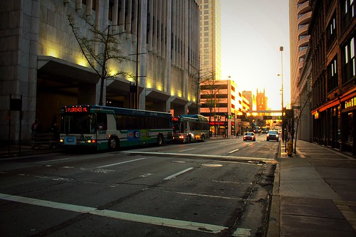 iphoneedit handyphoto jamiesmed app snapseed 2016 bus sunrise rebel sky geotagged geotag skies sun facebook hamiltoncounty cincinnati ohio midwest canon eos dslr 500d t1i march streetphotography downtown spring city clermontcounty queencity cityscape street photography scape