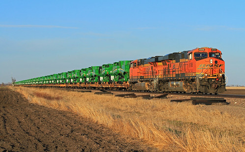 orange green train john golden railway machinery combine fields locomotive tractors bnsf deere unit swoosh grassy units es44dc gevo lashup es44c4 ed44ac