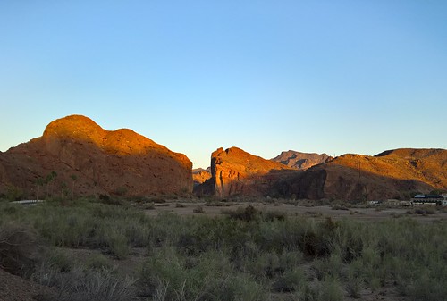 california arizona sandstone rocks desert gap coloradoriver parker goldenhour bigrocks lumia photobyjeniferhanen parkerdamroad lumia950 lumiavoicestrial