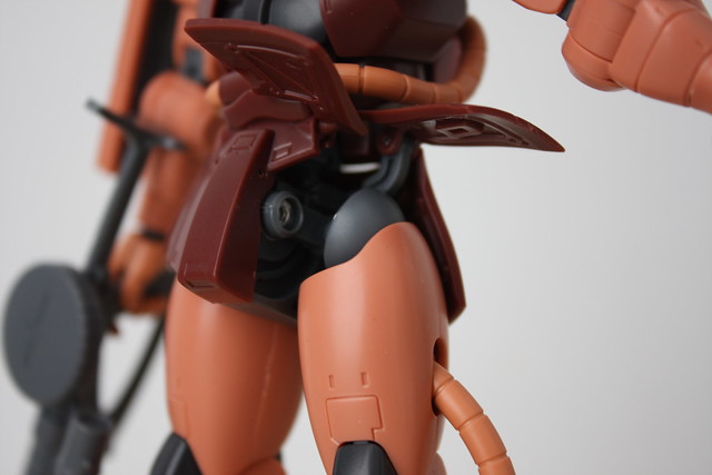 [Robot魂] #193 MS-06S ZAKU II Char's Custom Model(ver. A.N.I.M.E)